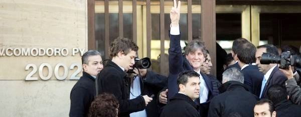 Otros tiempos. Amado Boudou cuando ingresaba a declarar a Tribunales. Ahora, será  sentado en el banquillo de los acusados | Foto: www.clarin.com