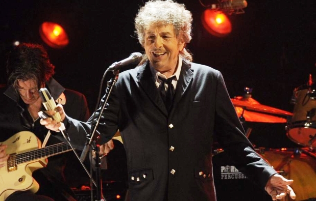 Bop Dylan, galardonado por la poesía de sus letras, no respondió a la Academia Sueca si recibirá el Premio | Foto: archivo Turello.com.ar