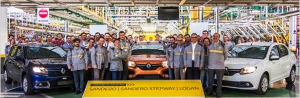 Se lanzó la producción en Santa Isabel de autos Sandero y Logan, que se fabricaban en Brasil | Foto: prensa Renault 