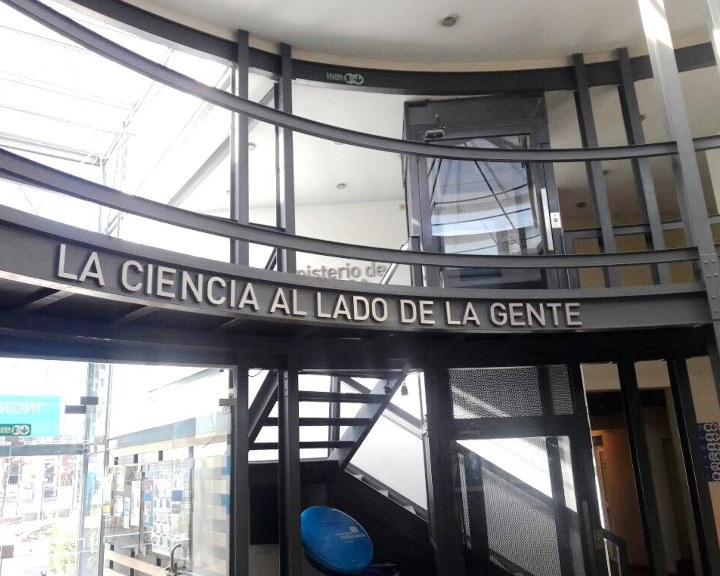 "La ciencia al lado de la gente" reza la leyenda que forma parte de la visión del Ministerio de Ciencia y Tecnología de la provincia de Córdoba | Foto: Irene Schubel.
